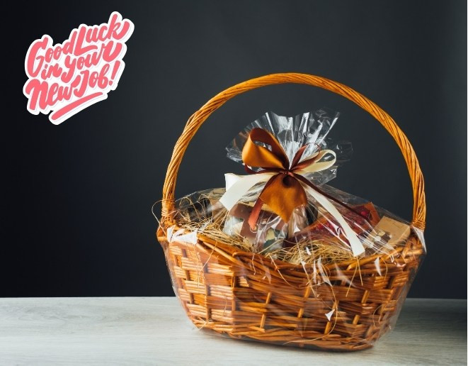 presentkorg som grattis till nya jobbet present